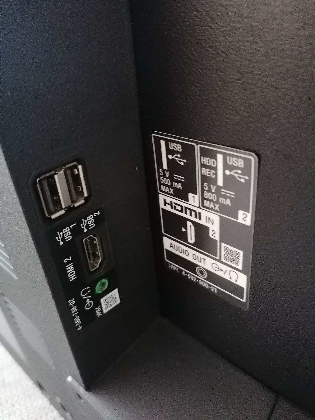 Sony Televisori: Sony 30" Flat Screen Smart TV – Works Great, No Power Adaptr – Usato da Zürich venduto da thesuccessnow 2