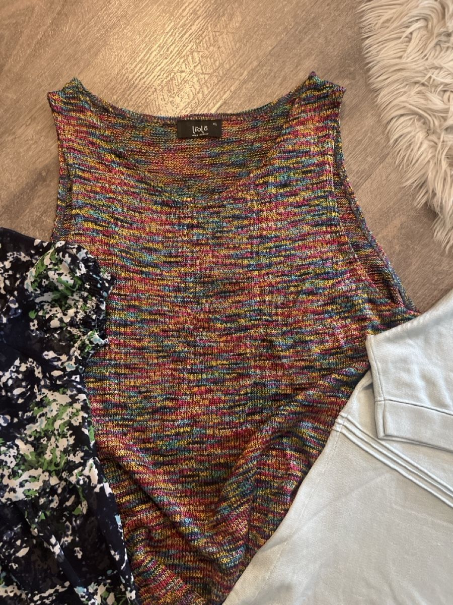 Lots de vêtements: Diversi vestiti – D'occasion à Davesco-Soragno par paperoga 3