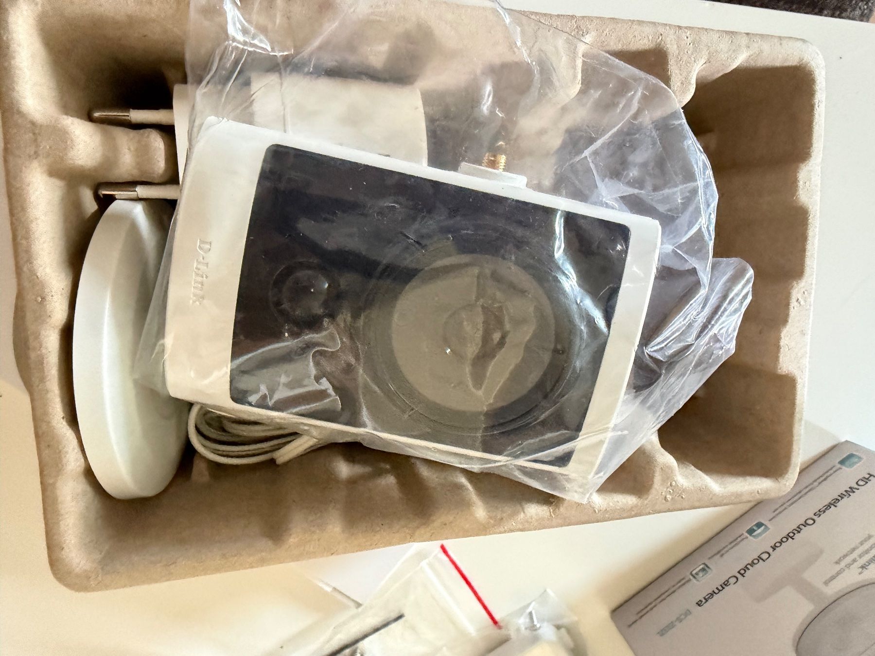 Dlink Webcam: D-Link DCS-2332L HD Wireless Outdoor Cloud Camera – Nuovo (secondo la descrizione) da Aarau venduto da KorgPA 3