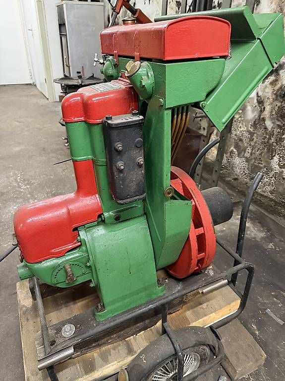 Motori: Standmotor Bernhard W2 – Usato da Grüningen venduto da Chriweber