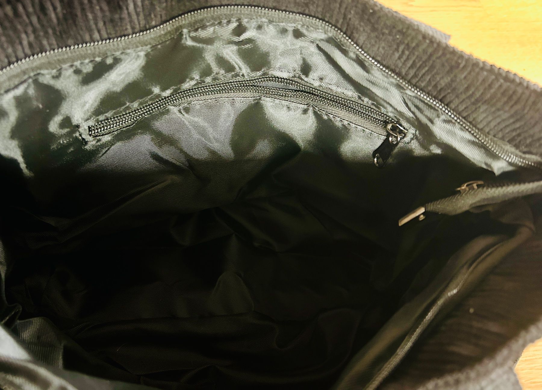Borse da donna: Cord Tasche, schwarz mit vielen Fächer, neu – Nuovo (secondo la descrizione) da Ostermundigen venduto da Chuerbis 5
