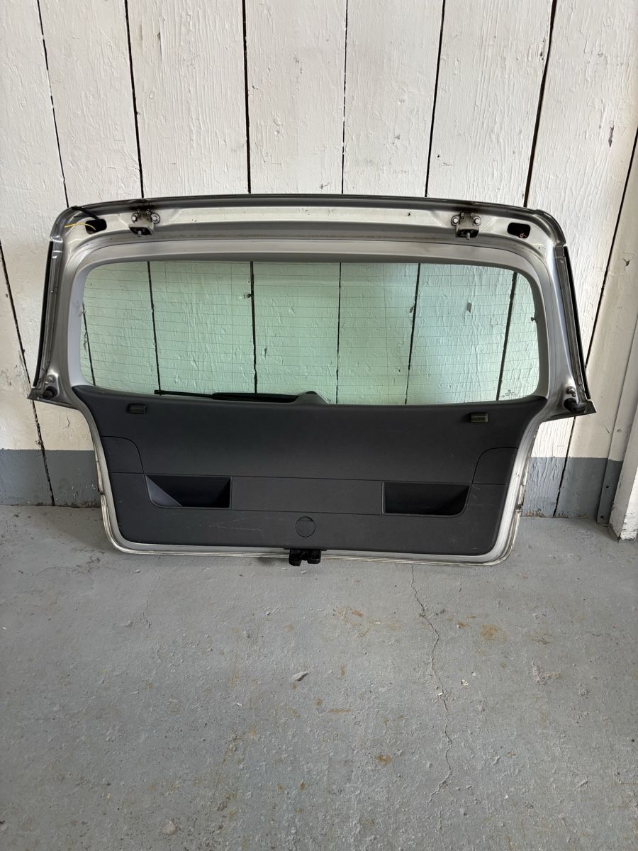 Volkswagen Tutti pezzi di ricambio auto: Vw Golf 5 jg 2008 Heckklappe – Usato da Engelburg venduto da schrotti02 1