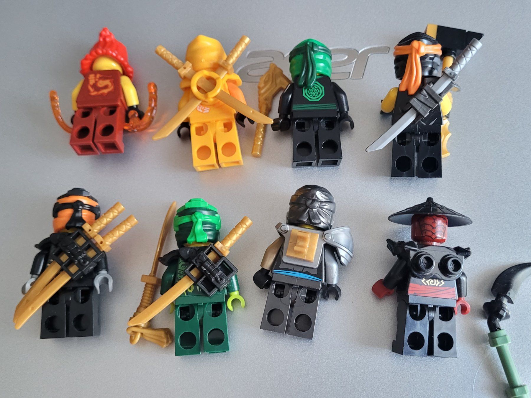 Lego Kit di costruzioni: 8 Lego Ninjago minifiguren – Usato da La Tour-de-Peilz venduto da estelle69 1
