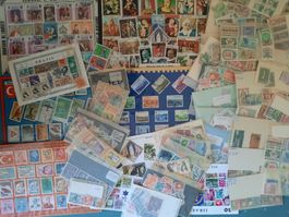 Briefmarken aus alten Verkaufsbeständen und Kaufhausware
