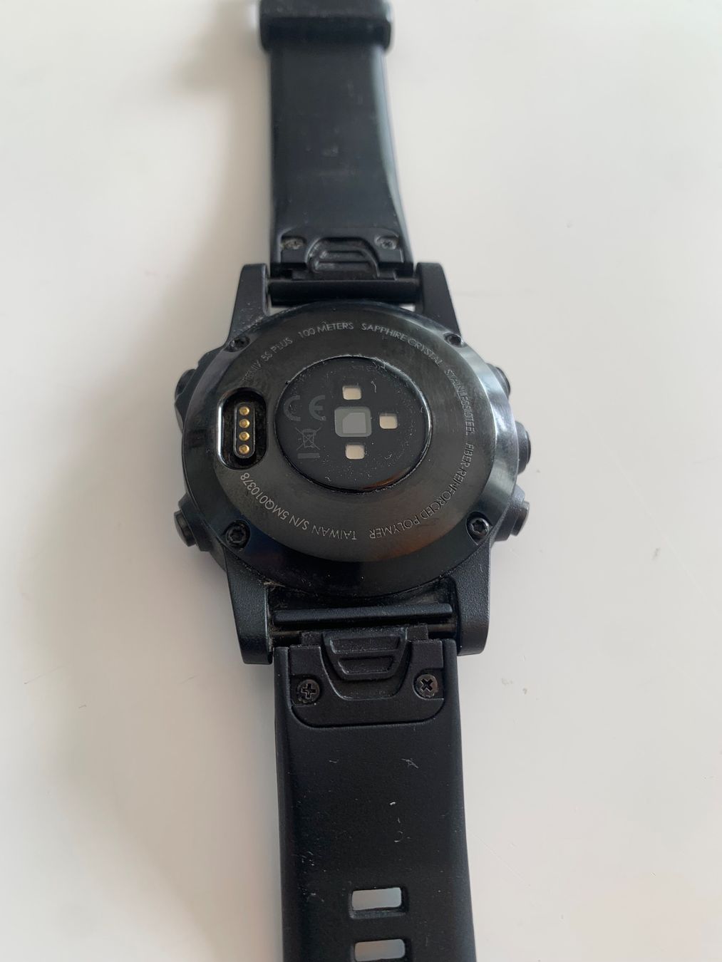 Garmin Smartwatch: Garmin fenix 5s Plus inkl. 5 neuwertiger Armbänder – Usato da St. Gallen venduto da beija77 2