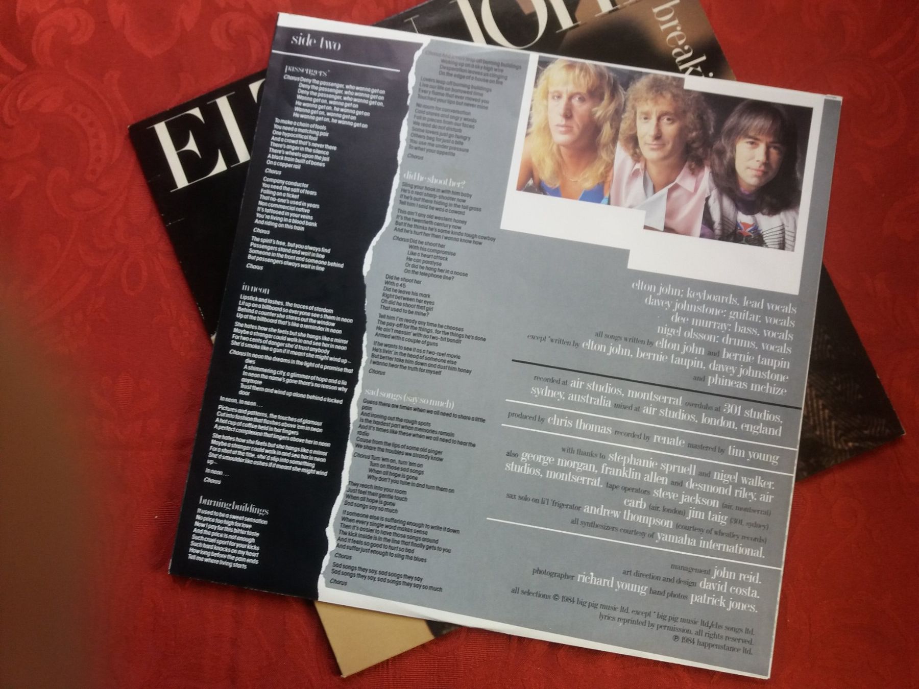 Dischi in vinile: LP (Elton John) breaking hearts – Usato da Meyrin venduto da toutatis 2