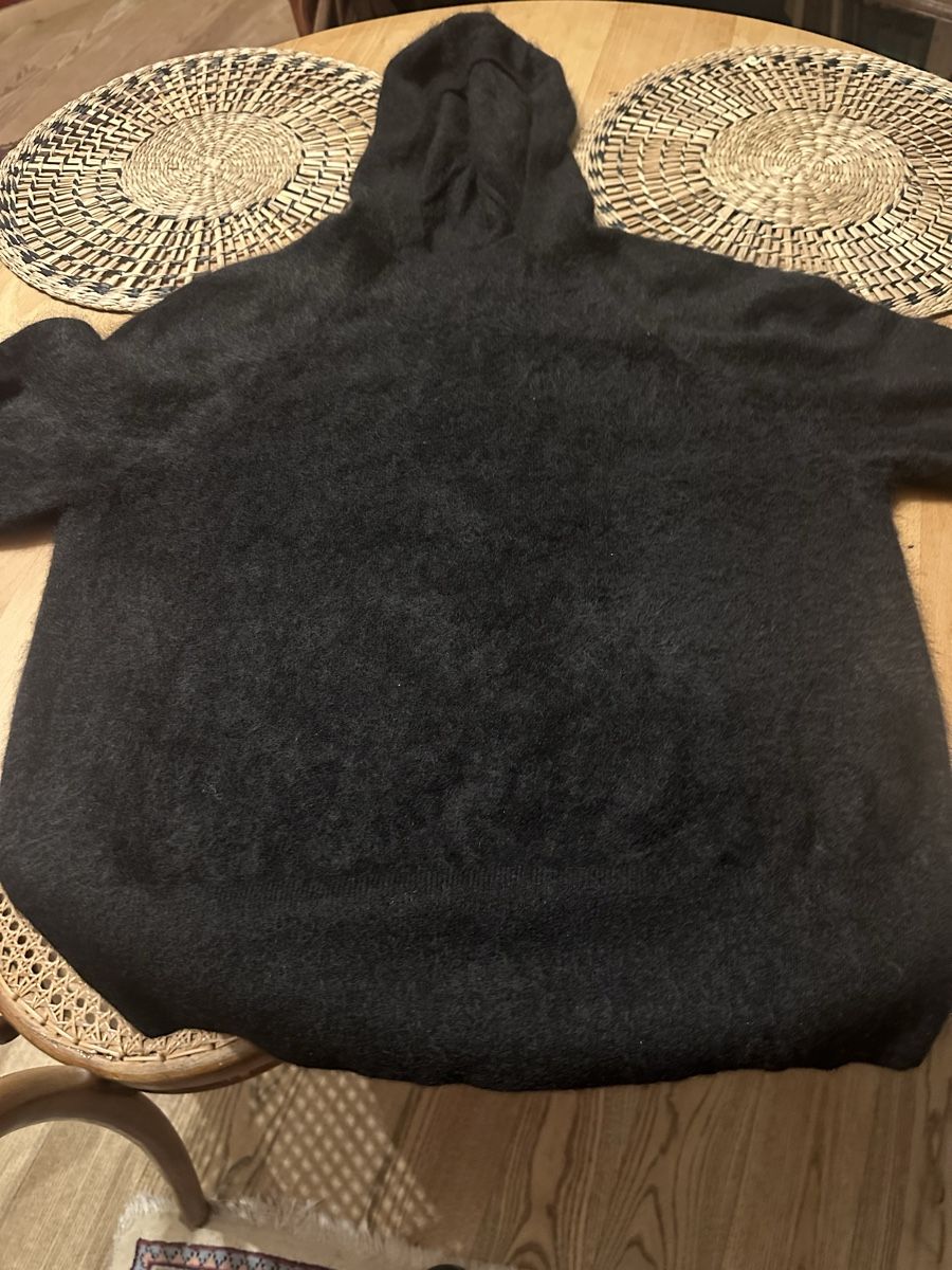 Cos Maglioni & Felpe: Kaschmir Kapuzenpullover von Cos. – Usato da Dornach venduto da bubussel