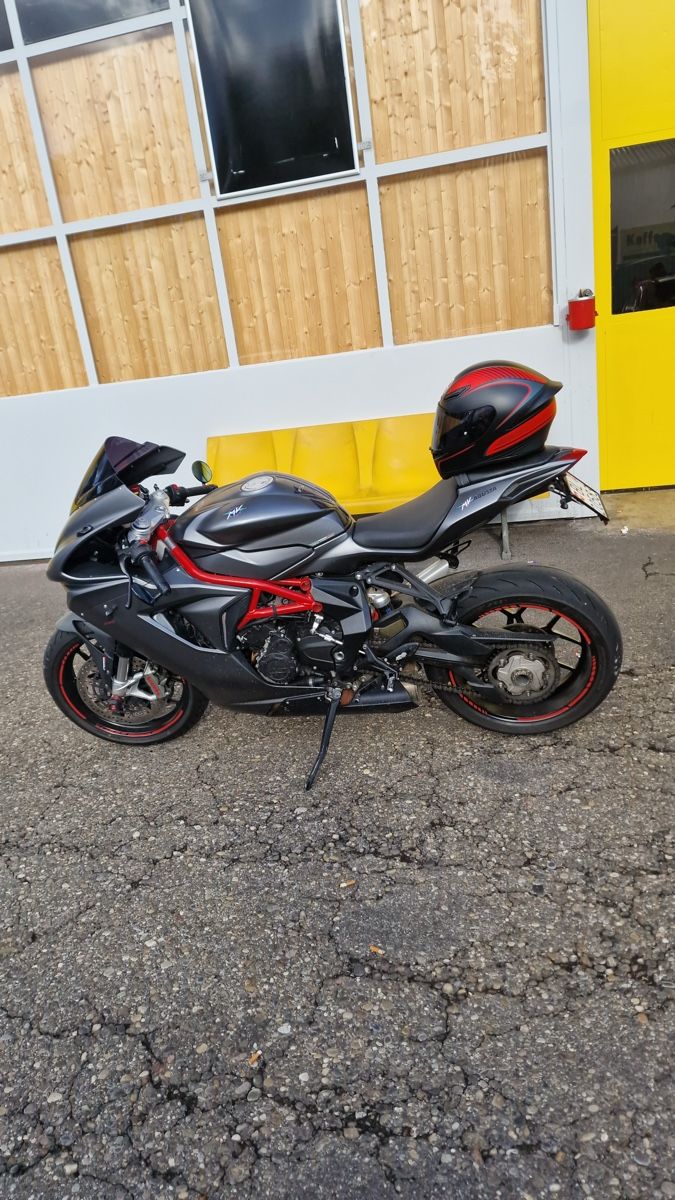 MV Agusta Altro: MV Agusta F3 – Usato da Münchenstein venduto da Fabio.T 4