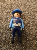 Playmobil Polizist Figur guter Zustand