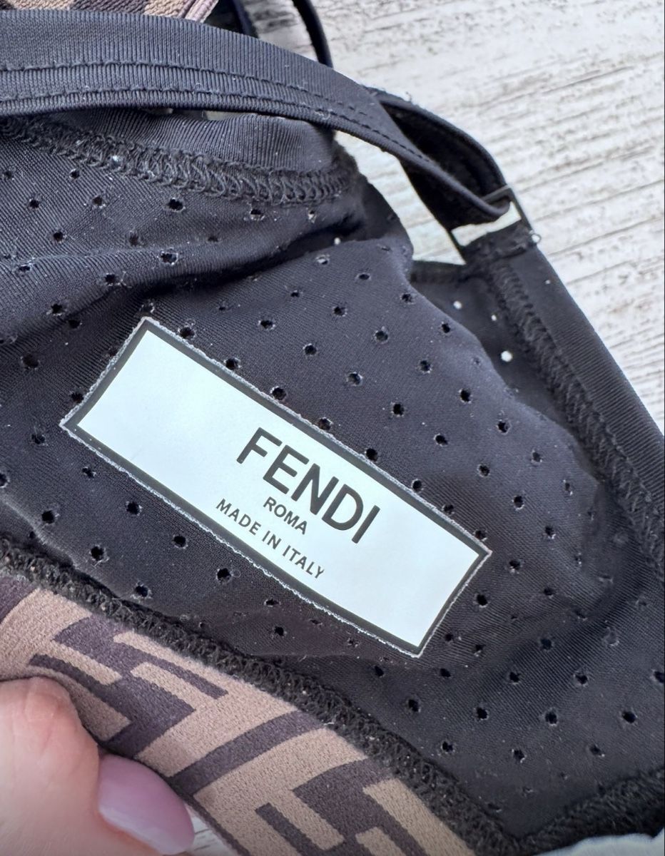 Fendi Tops: Fendi top  – Gebraucht aus Melide von Nikola-123 2