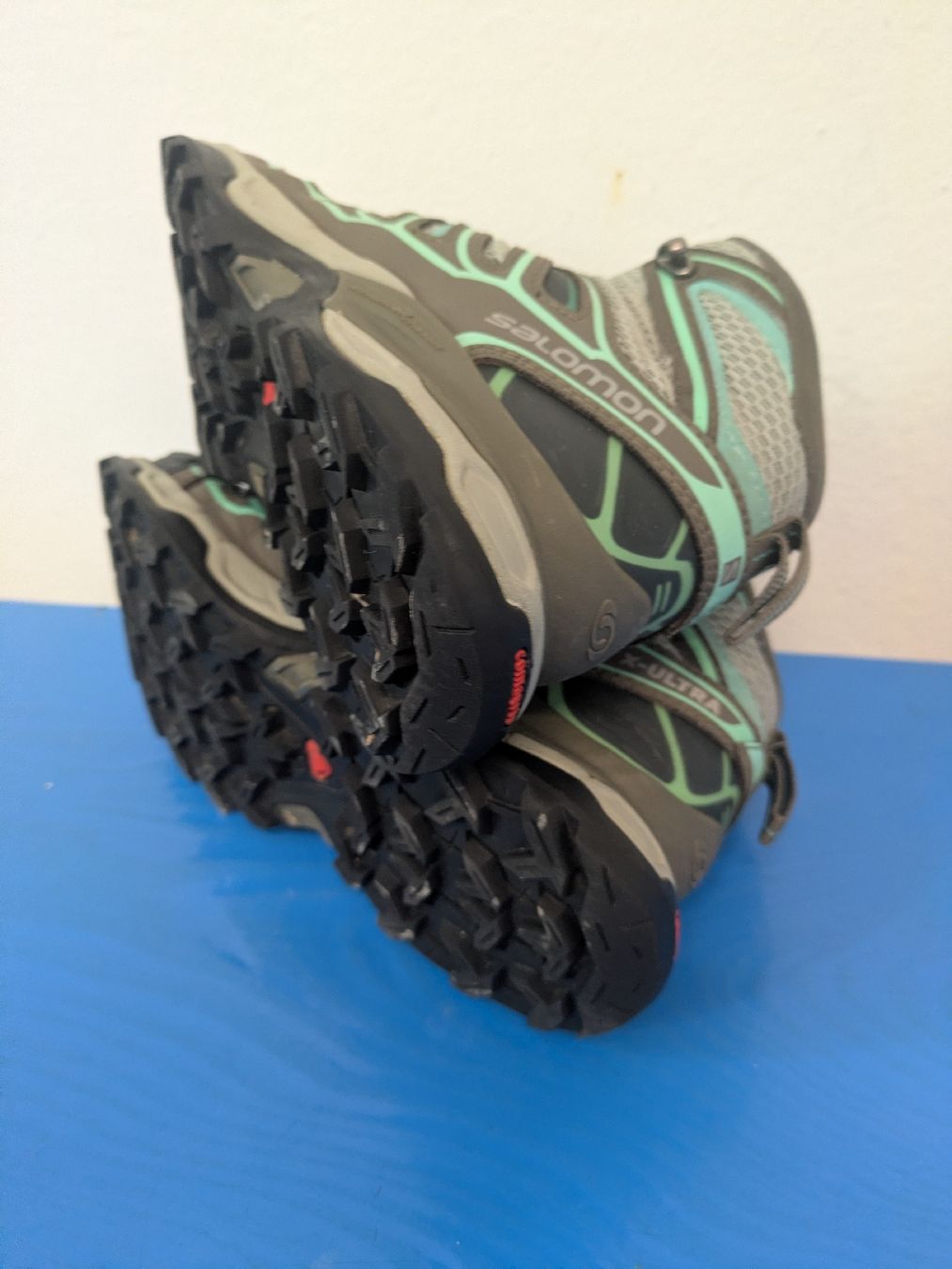 Salomon Chaussures hommes: Salomon Wanderschuhe Gr.36 – D'occasion à Basel par Flu_mgg5 3