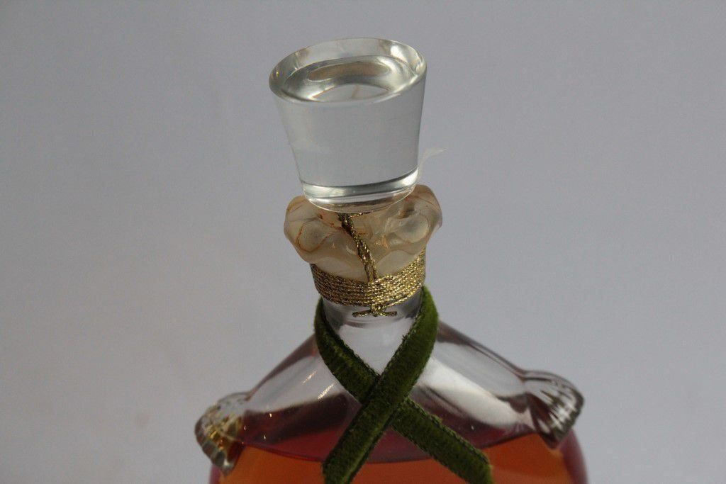 Guerlain Parfum & Eau de Toilette: GUERLAIN Parfum Chant d'arômes 60 ml – Gebraucht aus Vandoeuvres von Dom-Tom 1