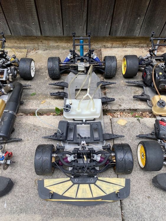 voitures télécommandées thermiques