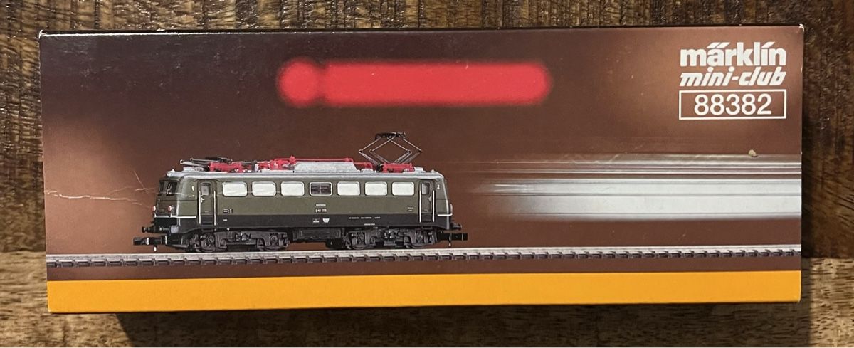 Märklin Modellini di ferrovie: Märklin Spur Z 88382 E-Lok BR. E40 005 – Nuovo (secondo la descrizione) da Laufen venduto da ric_9vmm