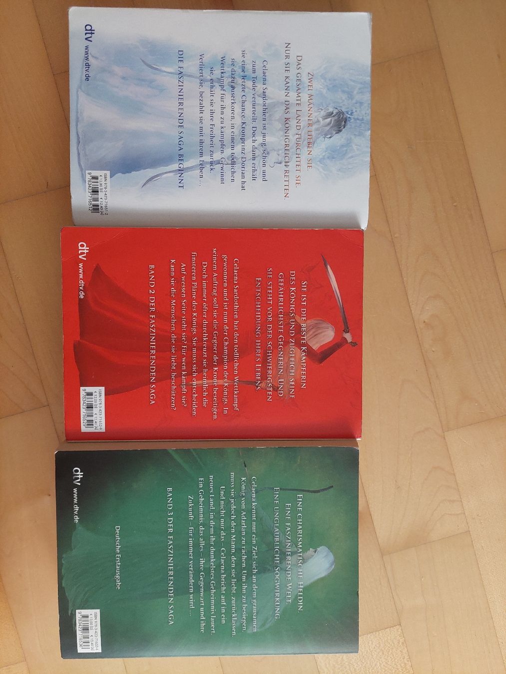 Libri: Throne of Glass 1-3 – Usato da Wetzikon ZH venduto da Daniva0 1
