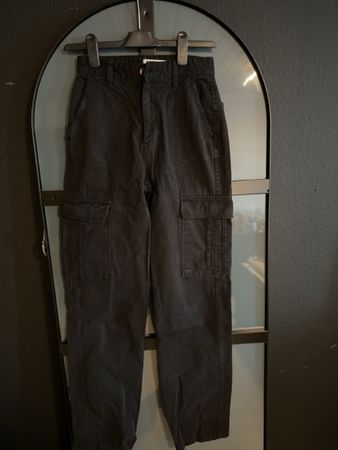 Schwarze Cargohose Grösse 34