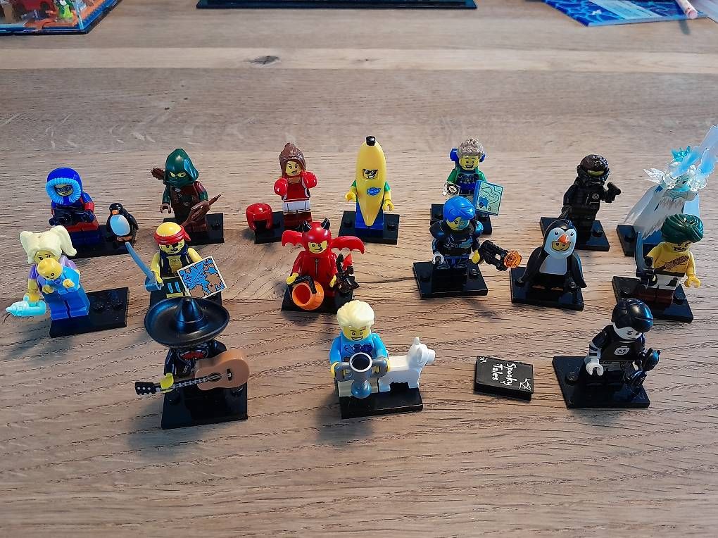 Lego Giocattoli: Lego minifigures série 16 – Usato da Bercher venduto da tonicee