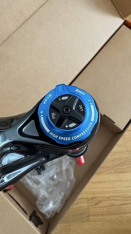 Pièces détachées: Fox 36 Float Performance Elite 140mm 29" GripX – Neuf avec emballage d'origine à Biberist par Phippu83 4