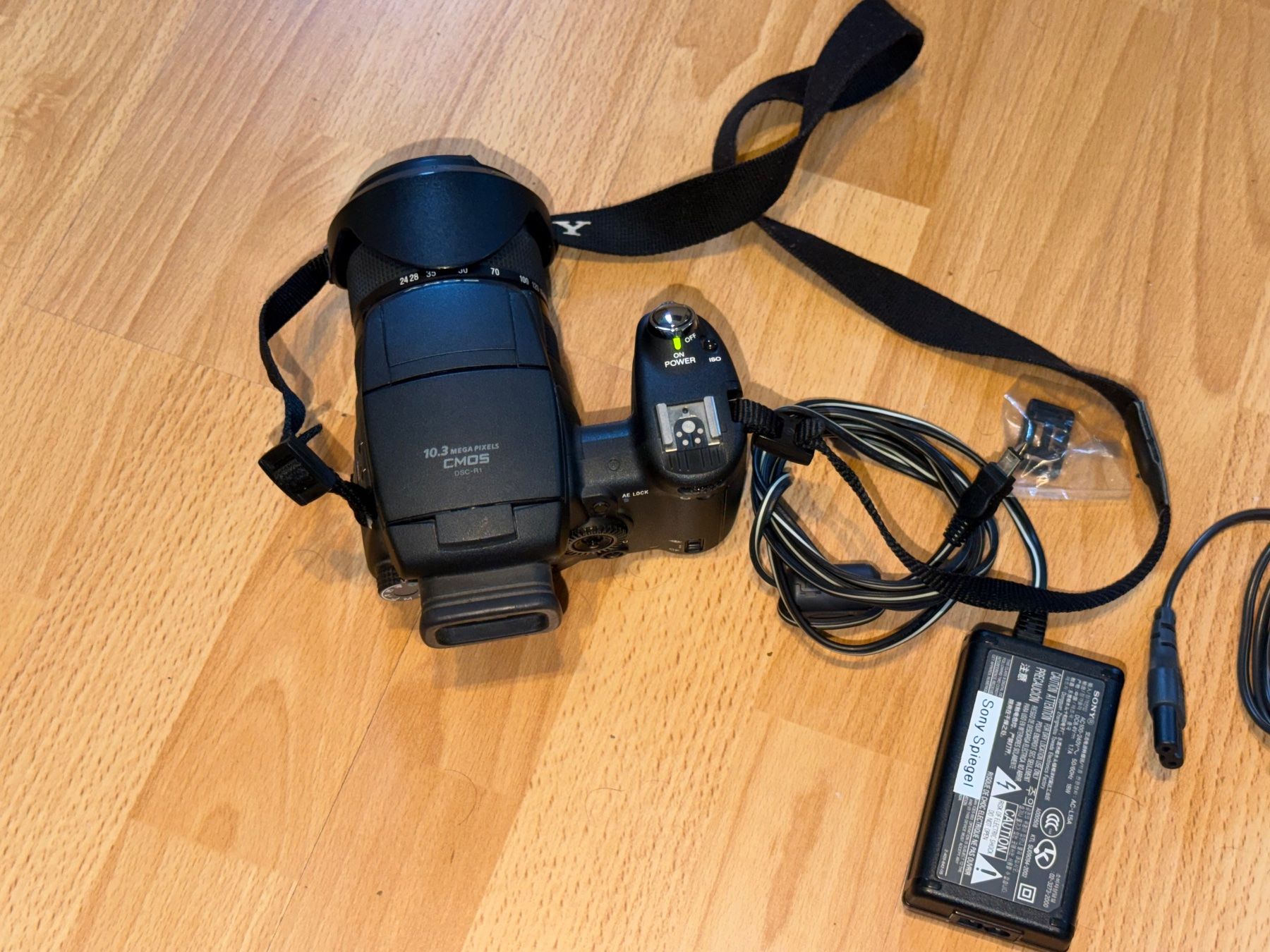 Sony Kamera: Digitalkamera Sony DSC R1 – Gebraucht aus Aarau von KorgPA 6