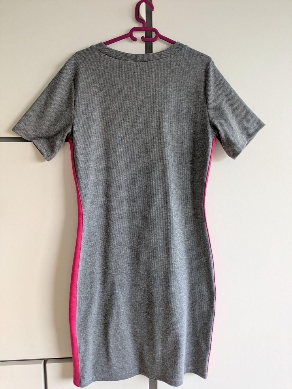 H&M Kleider: graues Kleid Grösse M guter Zustand – Gebraucht aus Teufen AR von eva_6s5f 1