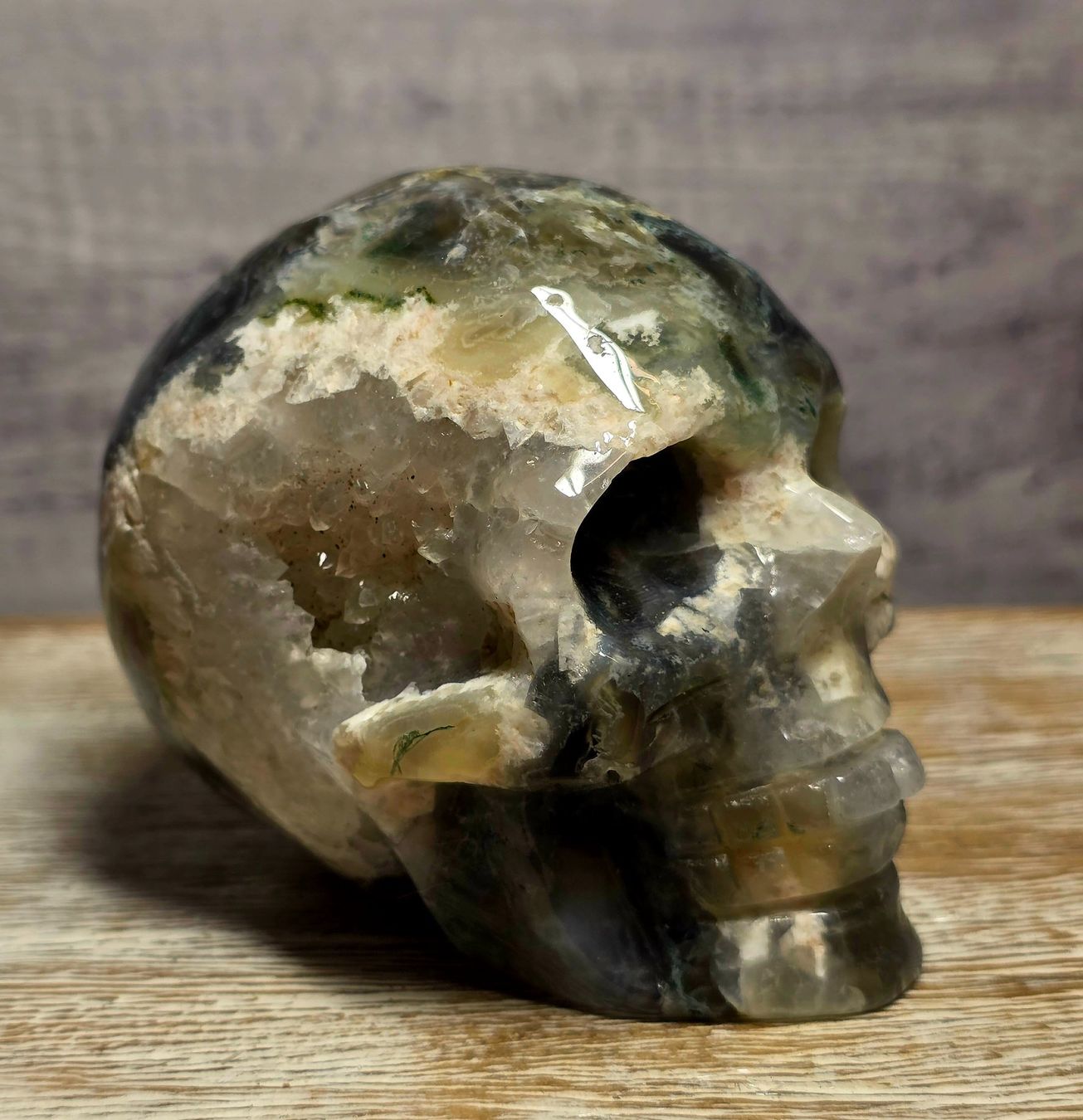 Minerali & Pietre curative: Moosachat Schädel 578g – Nuovo e nell'imballaggio originale da Matzingen venduto da Shay_Crystalz
