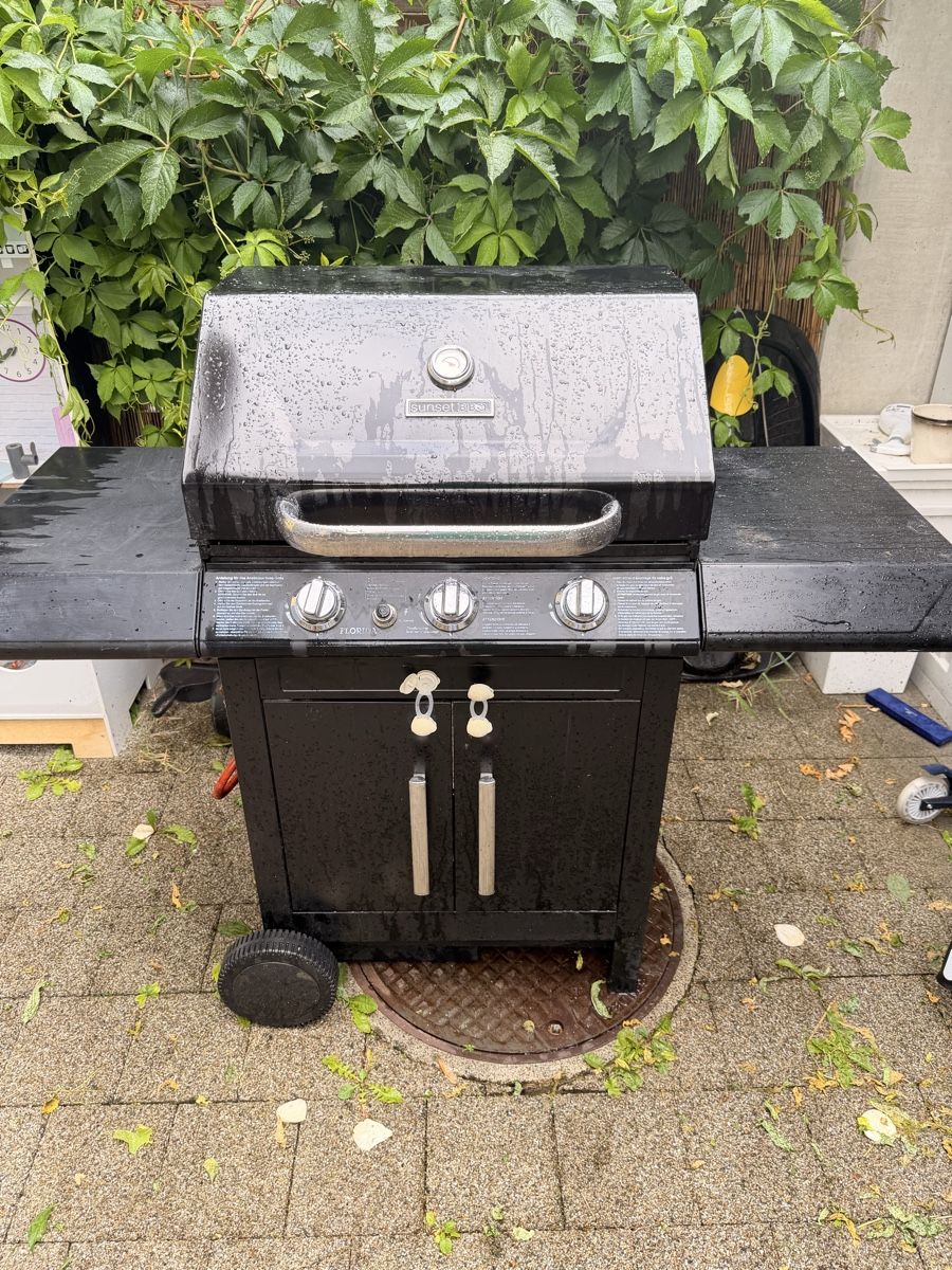Griglie: Sunset BBQ Florida Grill Funktioniert einwandfrei – Usato da Dübendorf venduto da O_Atik