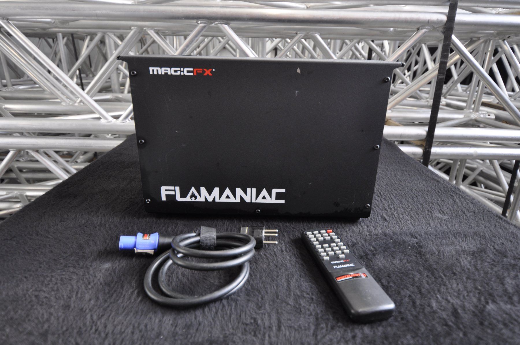 Lampade: Magic FX Flamaniac Flamejet – Usato da Burgdorf venduto da WHITELIGHT3400