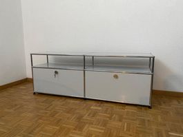 USM TV Lowboard Lichtgrau (Preis VB)