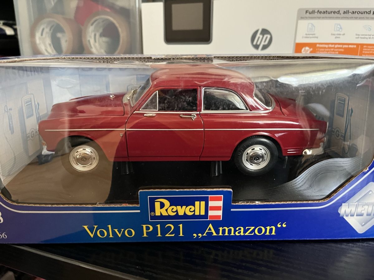 Volvo Modellini d'auto: Volvo P121 Amazon. 1:18 Revell – Usato da Rümlang venduto da Papamoll4 3