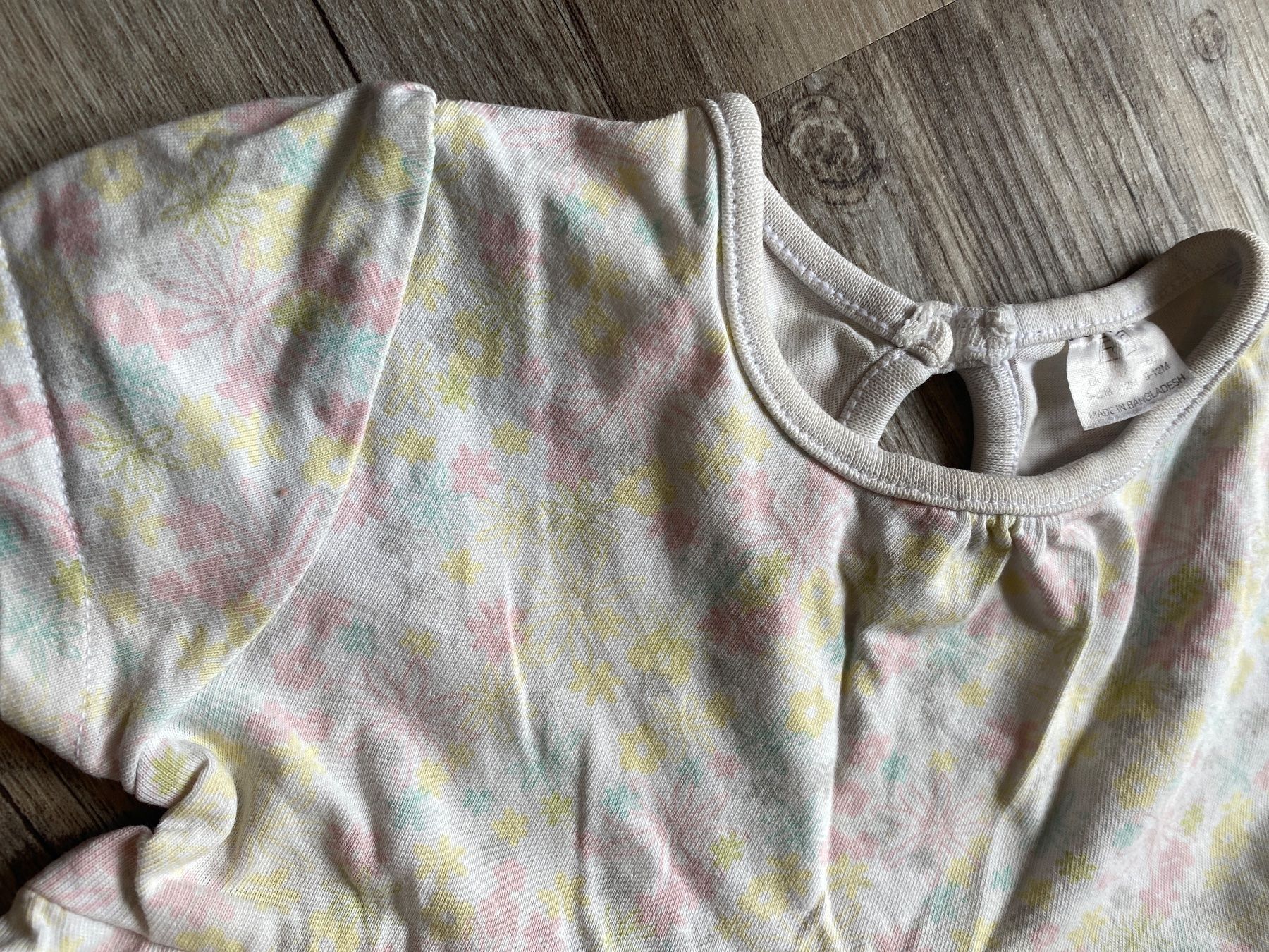 Vestiti & Gonne: 2 Baby Kleidchen (9-12Mt) – Usato da Zürich venduto da Petrui 2