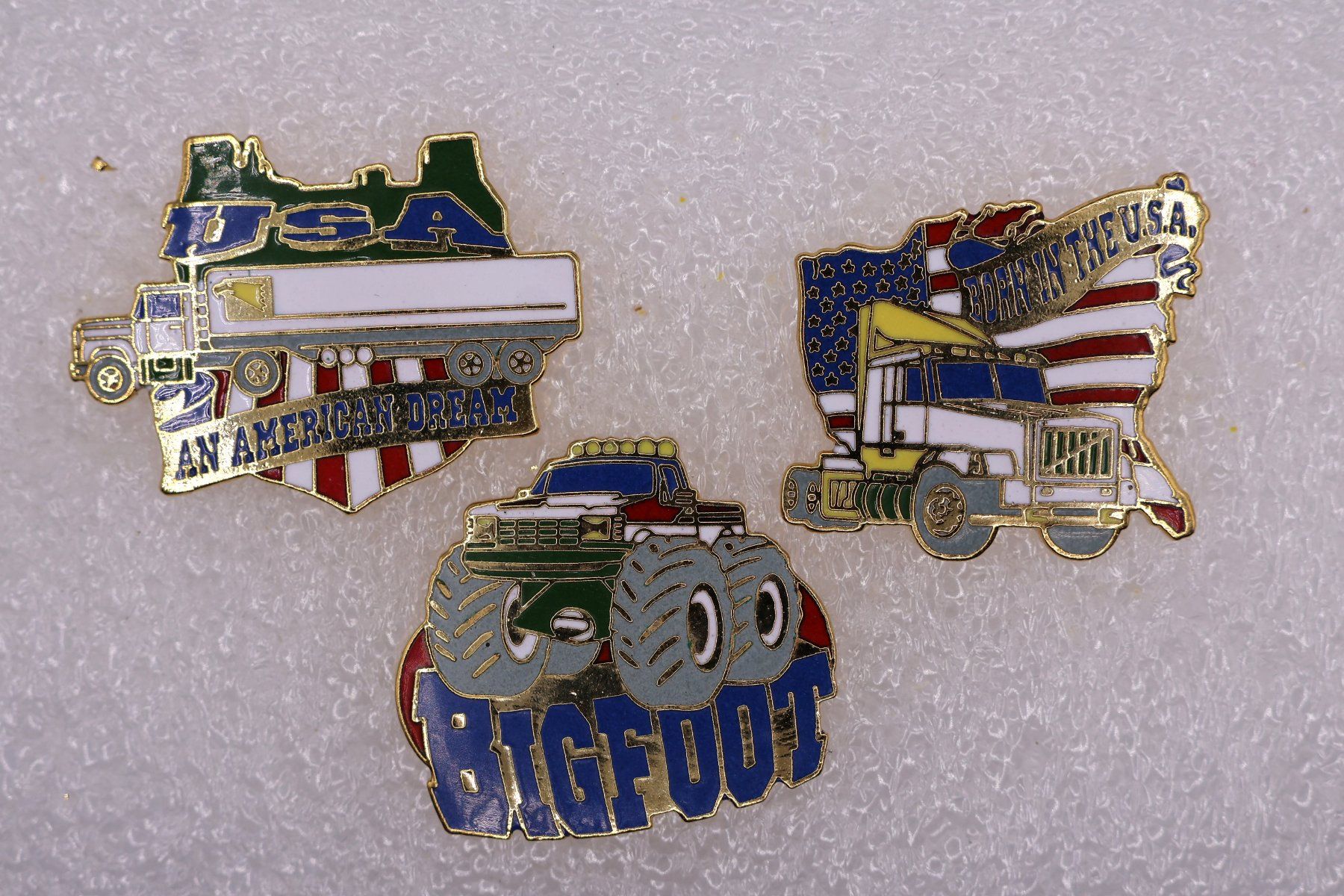 Placchette & Badge: 3 Pins   USA  Dream – Usato da Winterthur venduto da Sammleroase
