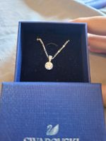 Halskette Swarovski mit Steinanhänger in Box neuwertig