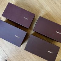 4 leere, saubere Vintage Bally-Kartons