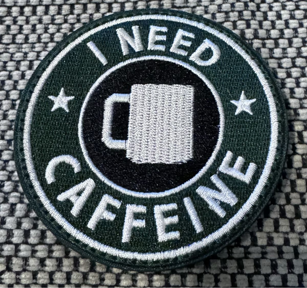 Toppe: "I NEED CAFFEINE" Patch, neu – Nuovo e nell'imballaggio originale da Moosseedorf venduto da nicu006