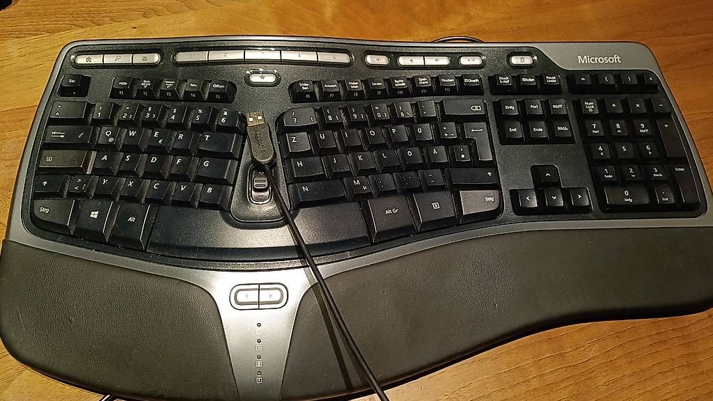 Tastiere: Microsoft Ergonomische Tastatur – Usato da Willisau venduto da mustanggti81