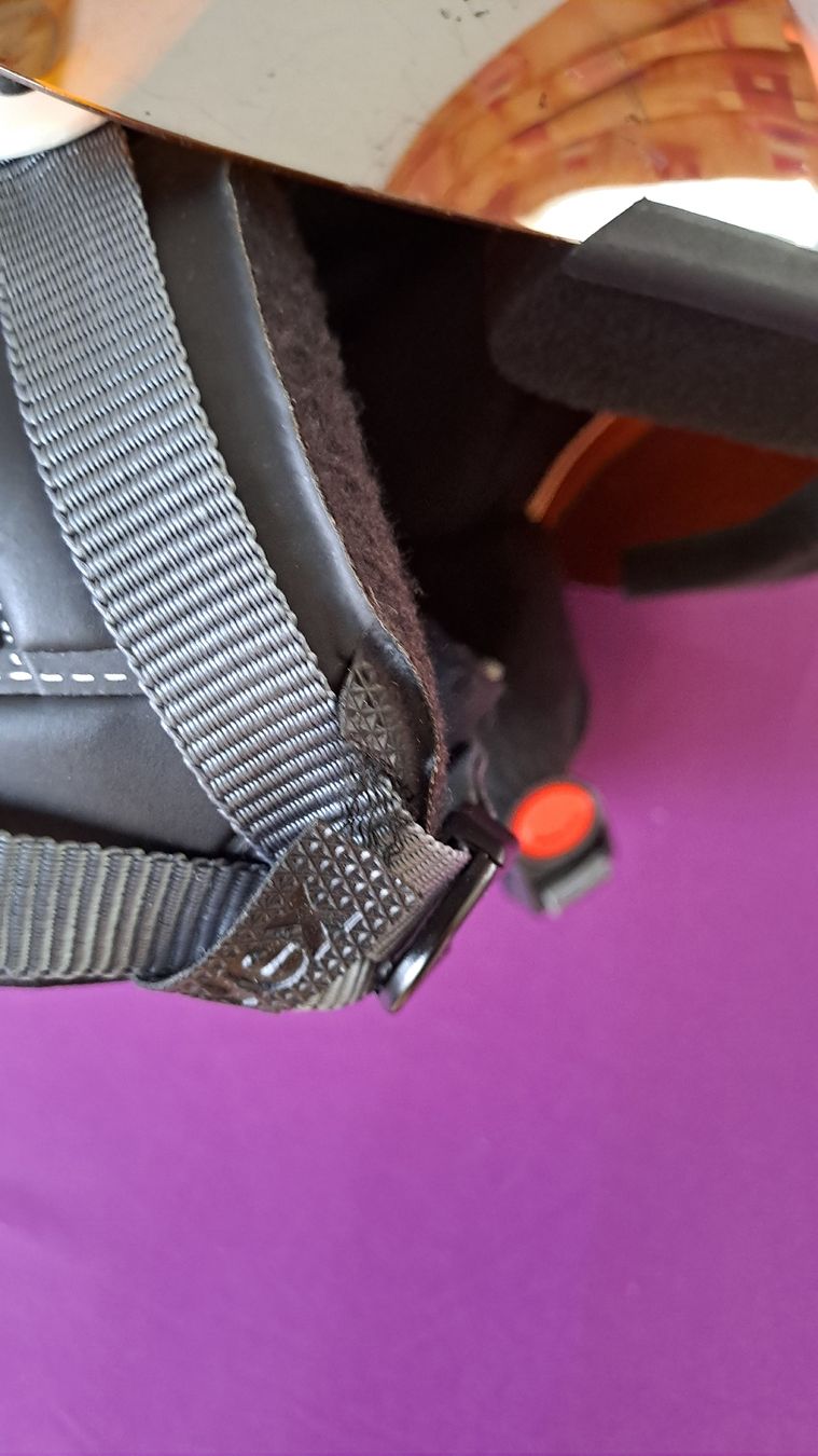Uvex Helme: Skihelm Uvex 53-56cm – Gebraucht aus Unteriberg von 12Schneehasen 4