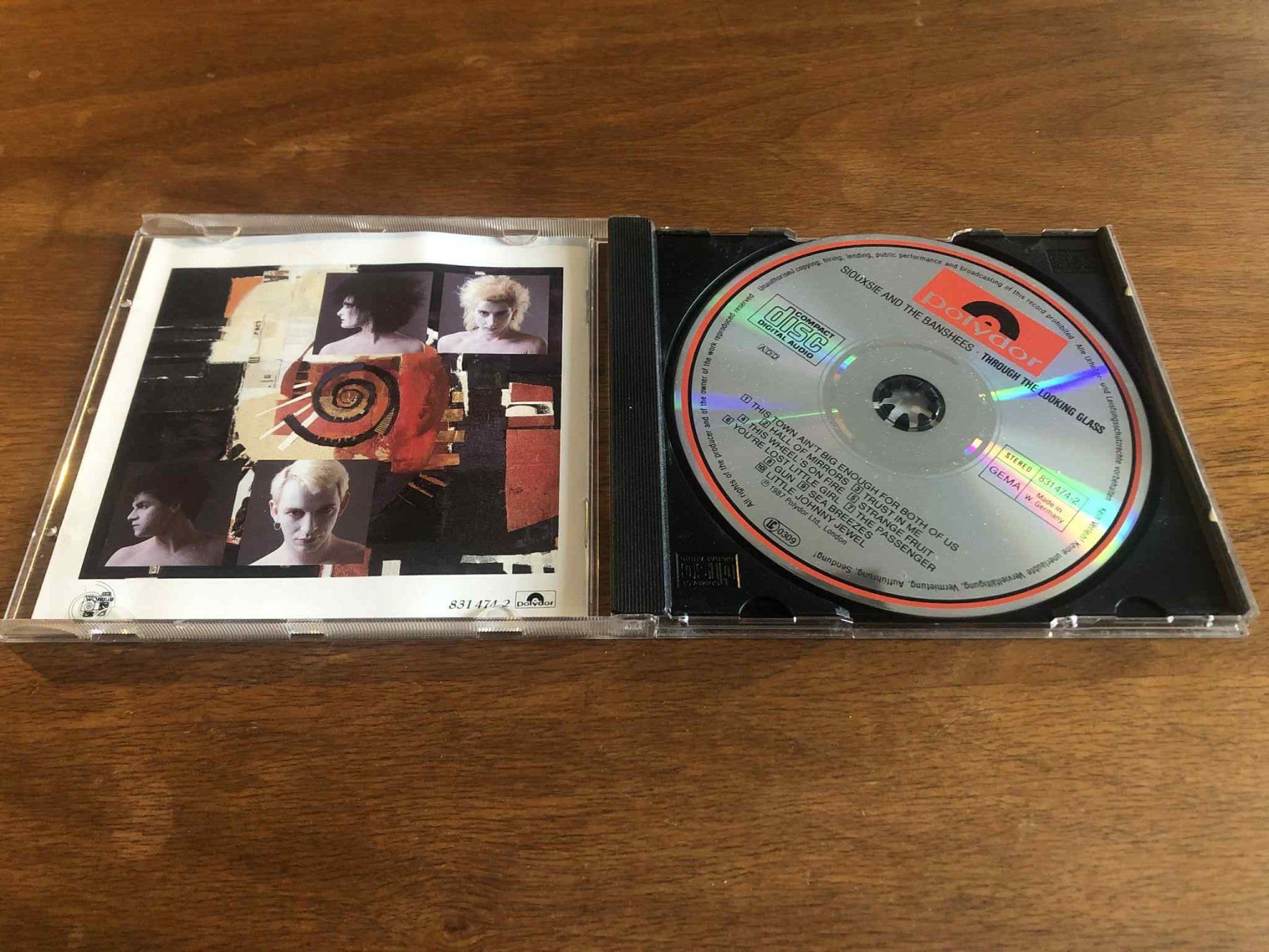 CDs: Siouxsie & The Banshees – Through The Looking Glass CD – D'occasion à Lausanne par sim_bc8q 2