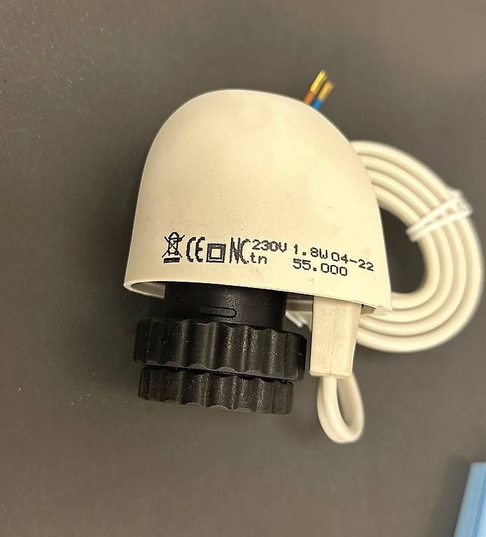 Heizgeräte: Stellantrieb Bodenheizung 230V Neu – Gebraucht aus Dottikon von jo-br
