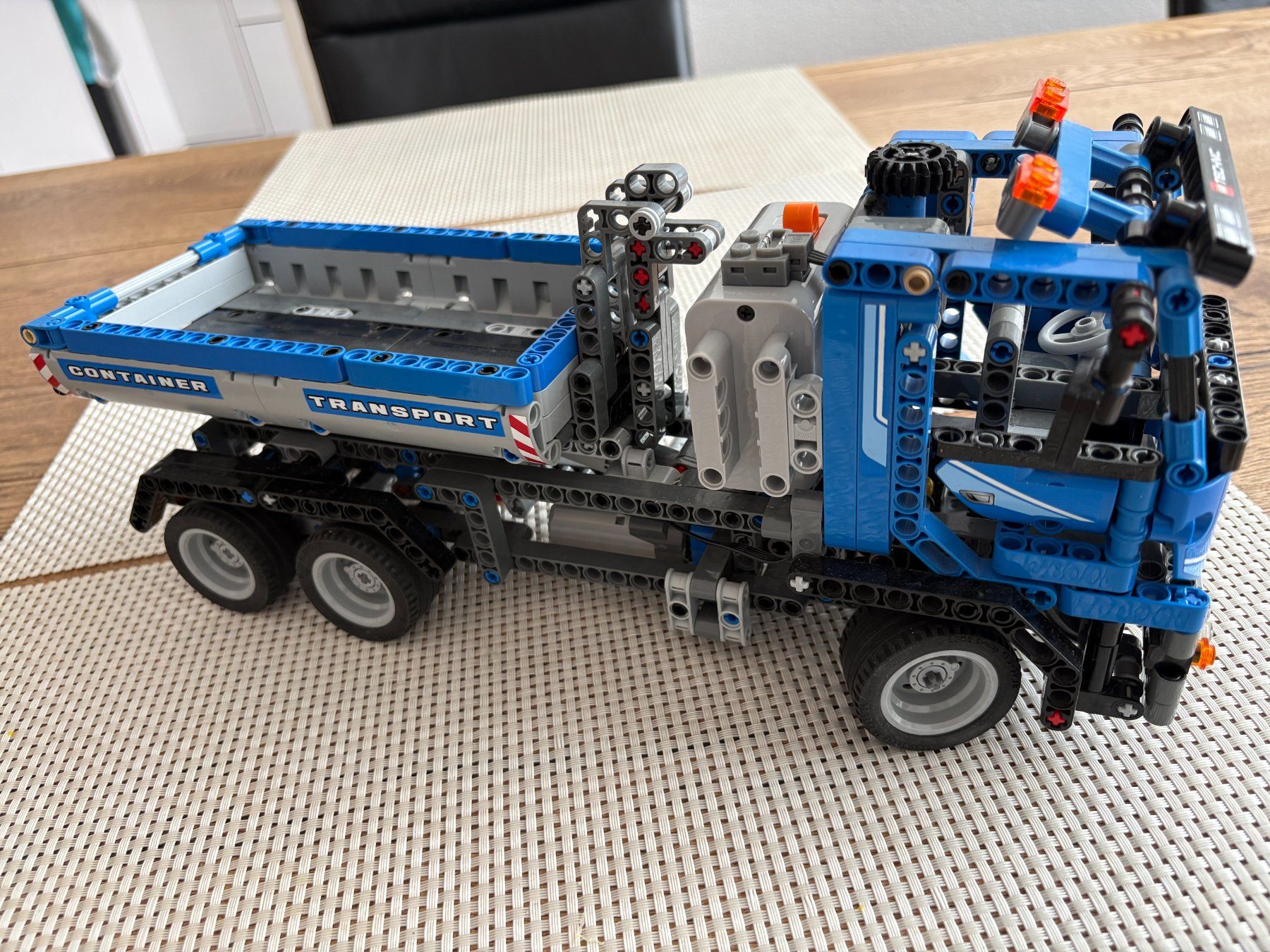 Lego Giocattoli: Lego Technic 8052 Container Truck – Usato da Buochs venduto da Techtelmechtel 2