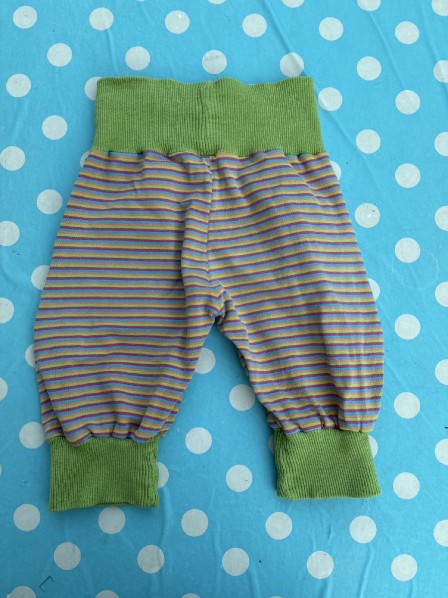 Hosen: Kurze Hose, Pumphose92/98 – Gebraucht aus Winterthur von Tiklo 1