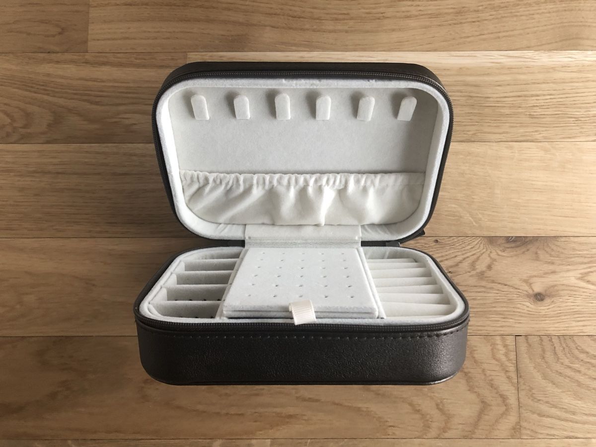 Schmuckkästen: SUITSUIT Schmuckbox Medium: Neu & Original. OVP 50 CHF – Neu und originalverpackt aus Zug von volpo6300