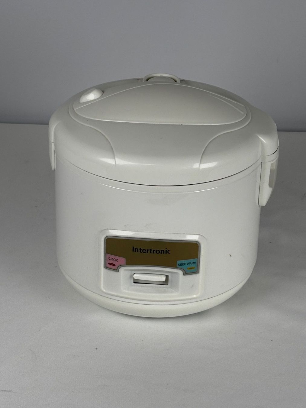 Küchengeräte: Intertronic Reiskocher weiss – Gebraucht aus Wettingen von Wendemarket