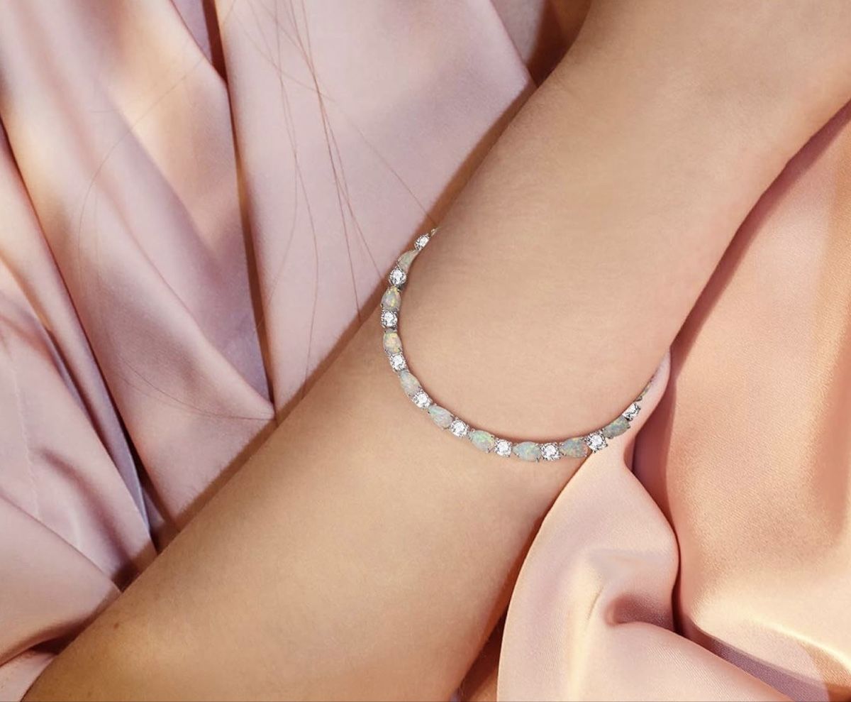Armbänder & -reifen: Opal Armband – Neu und originalverpackt aus Hemmental von GoldWert1 1