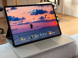 Microsoft Surface Laptop Studio 2 i7, 16GB, 512Gb , RTX 4050