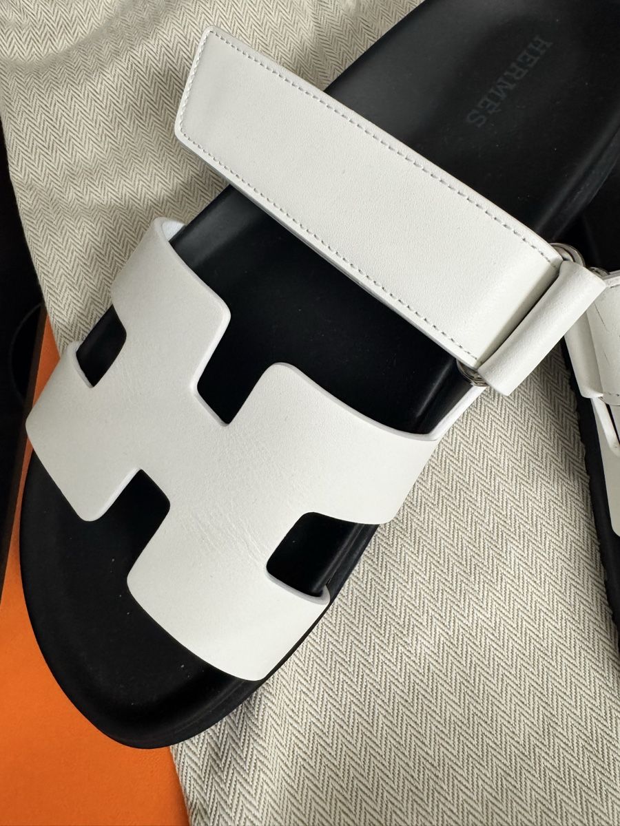 Hermès Chaussures femmes: Hermès Chypre 37, weiss – Neuf (Voir description) à Worb par Fairyladyj 1