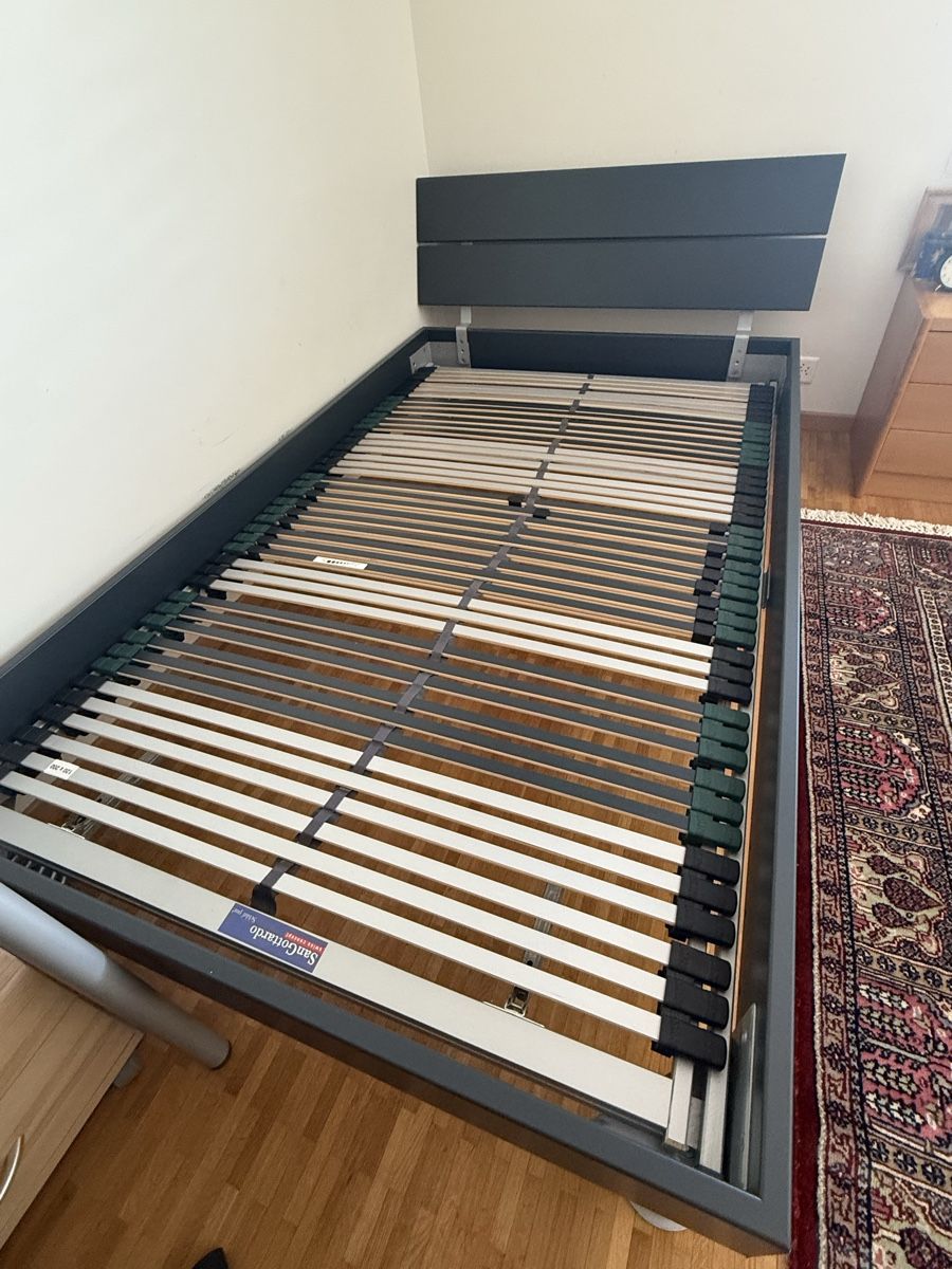 Letti: Bettgestell mit Lattenrost 120x200 – Usato da Baar venduto da -fatos-