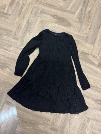Kleid schwarz 146 langarm gerippt gebraucht