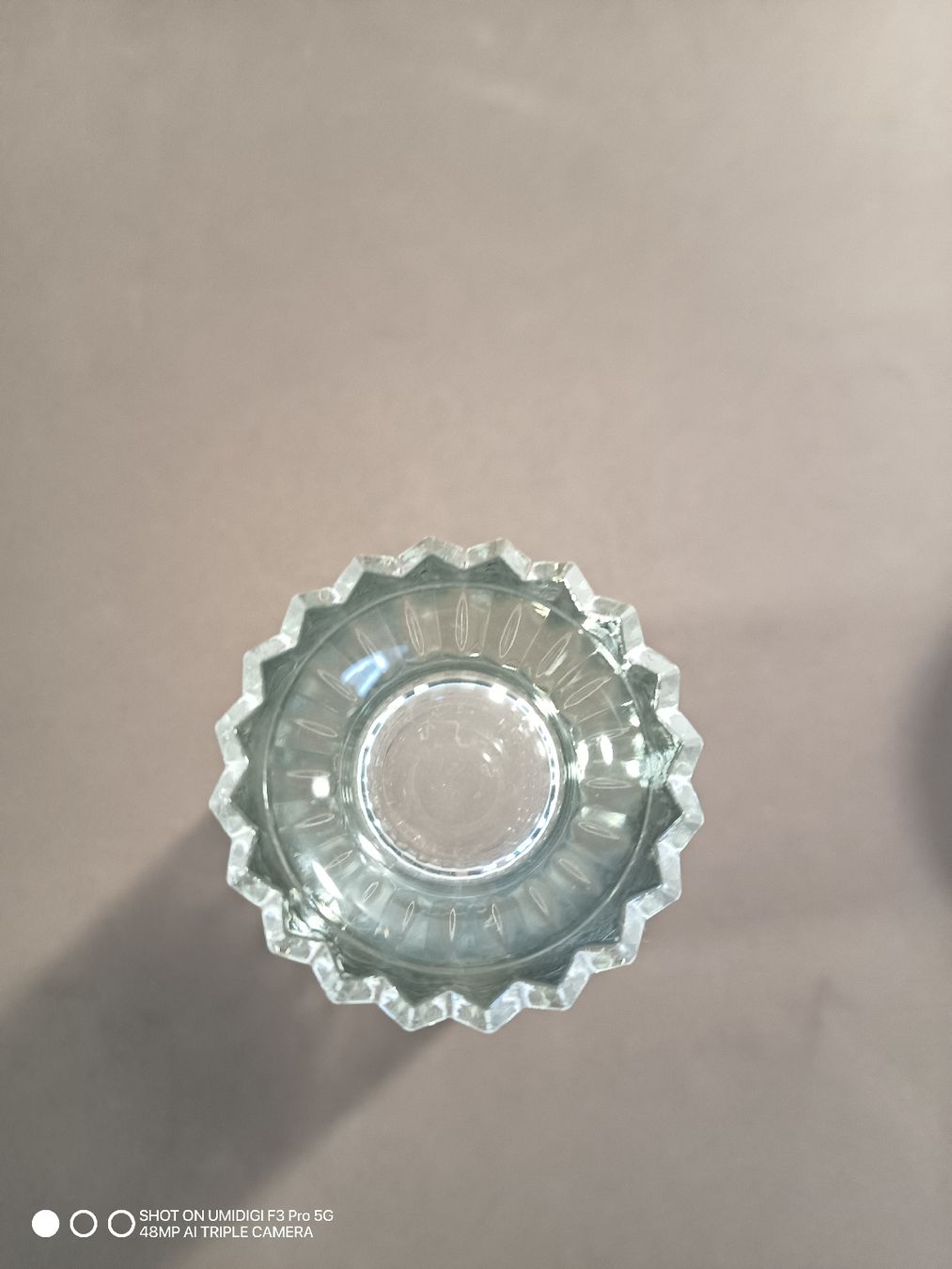 Verres: 5 Glas Becher 4cl Marcati gestreift gebraucht – D'occasion à Aarwangen par to-hirschi 1