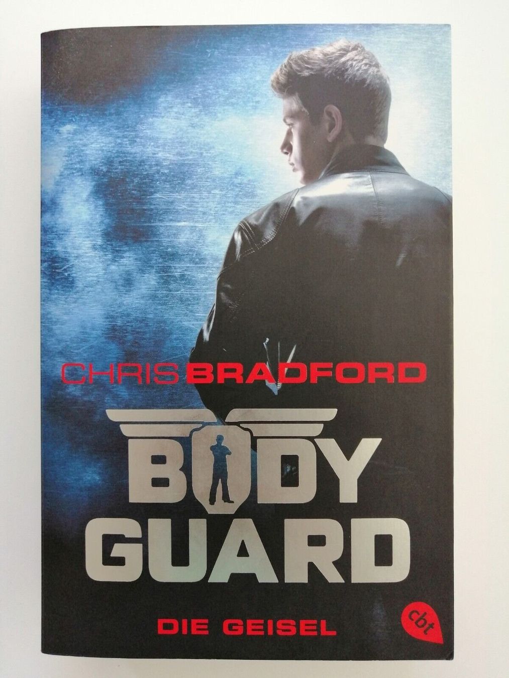 Libri: Bodyguard: Die Geisel - Chris Bradford – Nuovo (secondo la descrizione) da Männedorf venduto da tobtob1