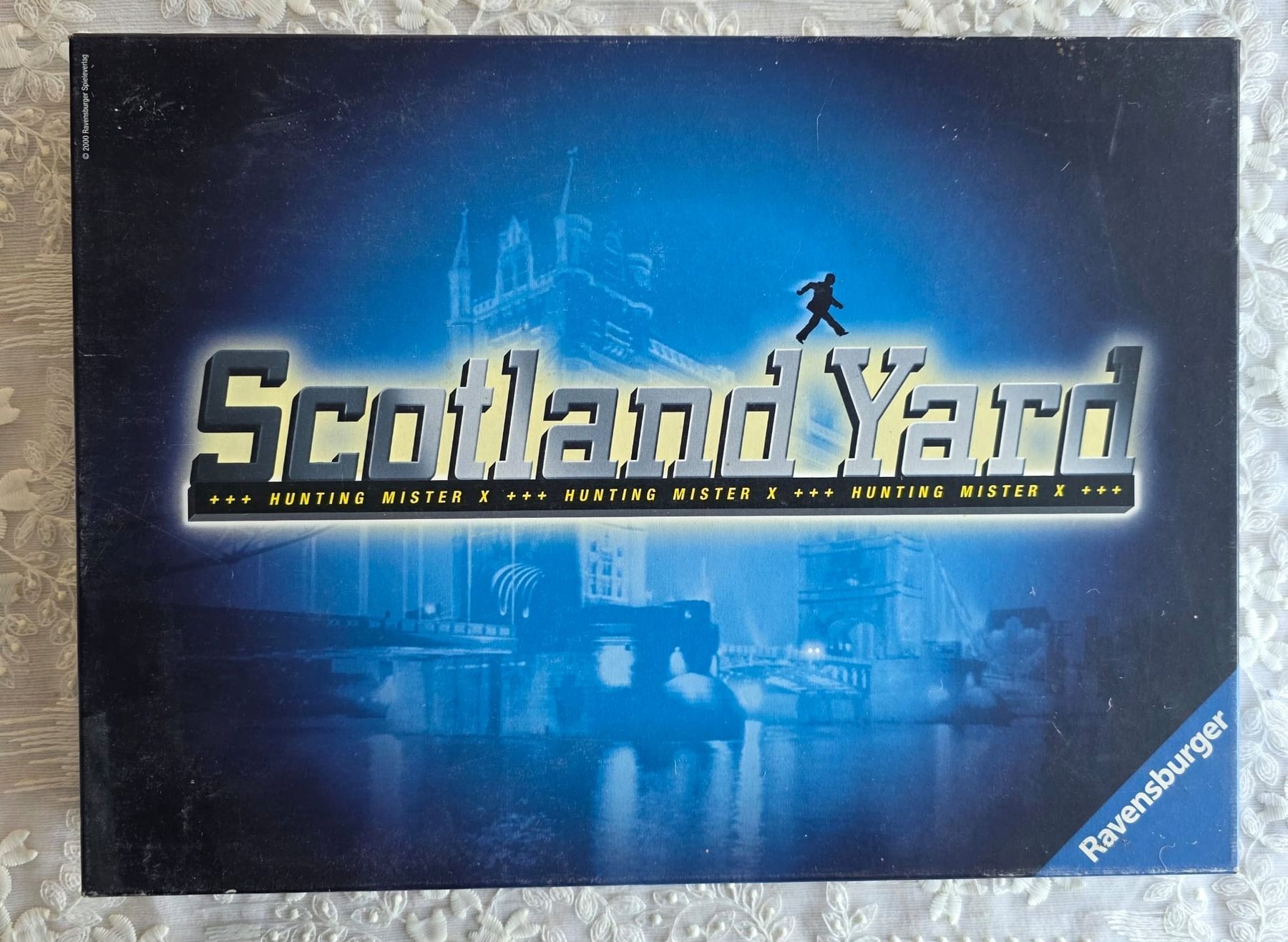 Ravensburger Spiele: Scotland Yard Brettspiel – Gebraucht aus Rheinsulz von Dred